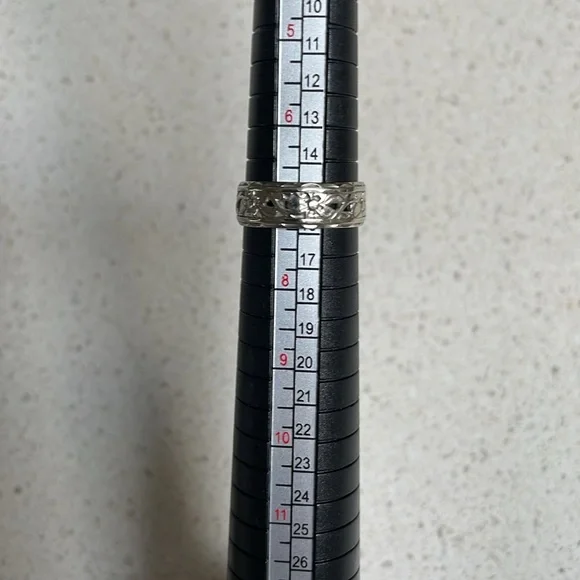 Vintage 14k white gold floral etched cut out engraved band ring size 7